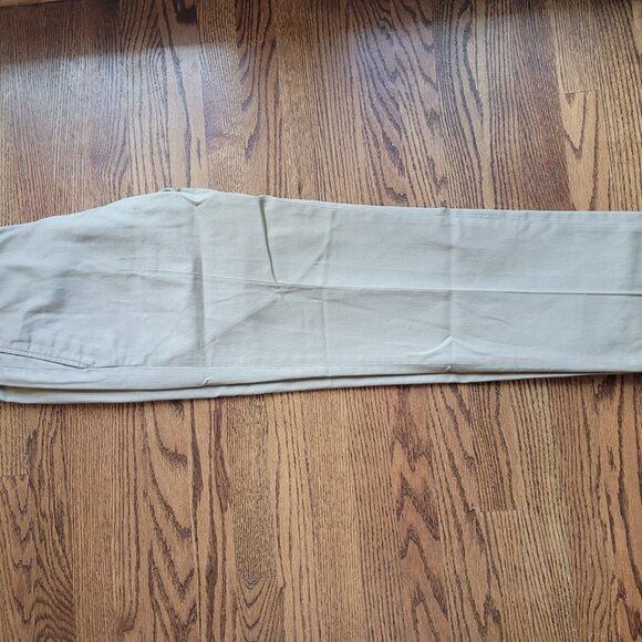 Lot of 2 Eddie Bauer 33 x 32 Wrinkle Free Classic Cut Khaki Pants - Picture 12 of 16